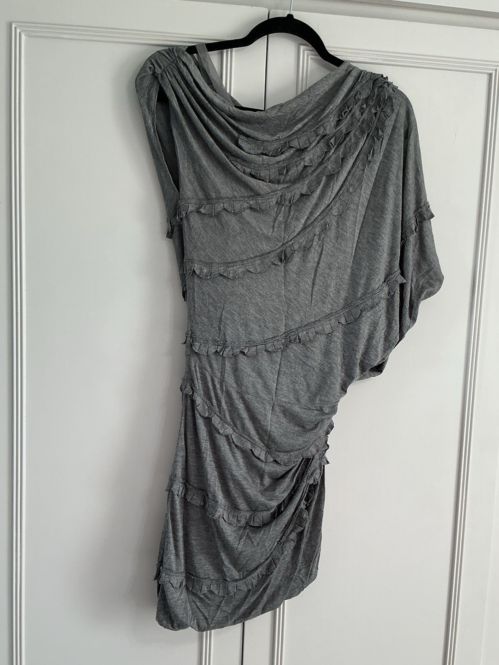 NWOT BCBG MAXAZRIA RUNWAY Gray Asymmetrical Ruffle Dress XXS